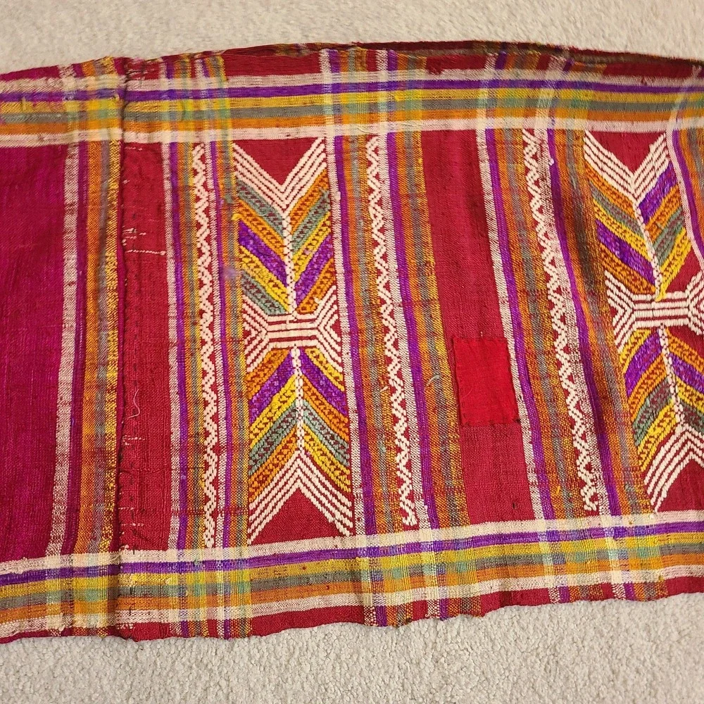 Vtg Thai Red Textile Tribal Woven Silk Cotton Wall Hanging Runner 7 yds 13